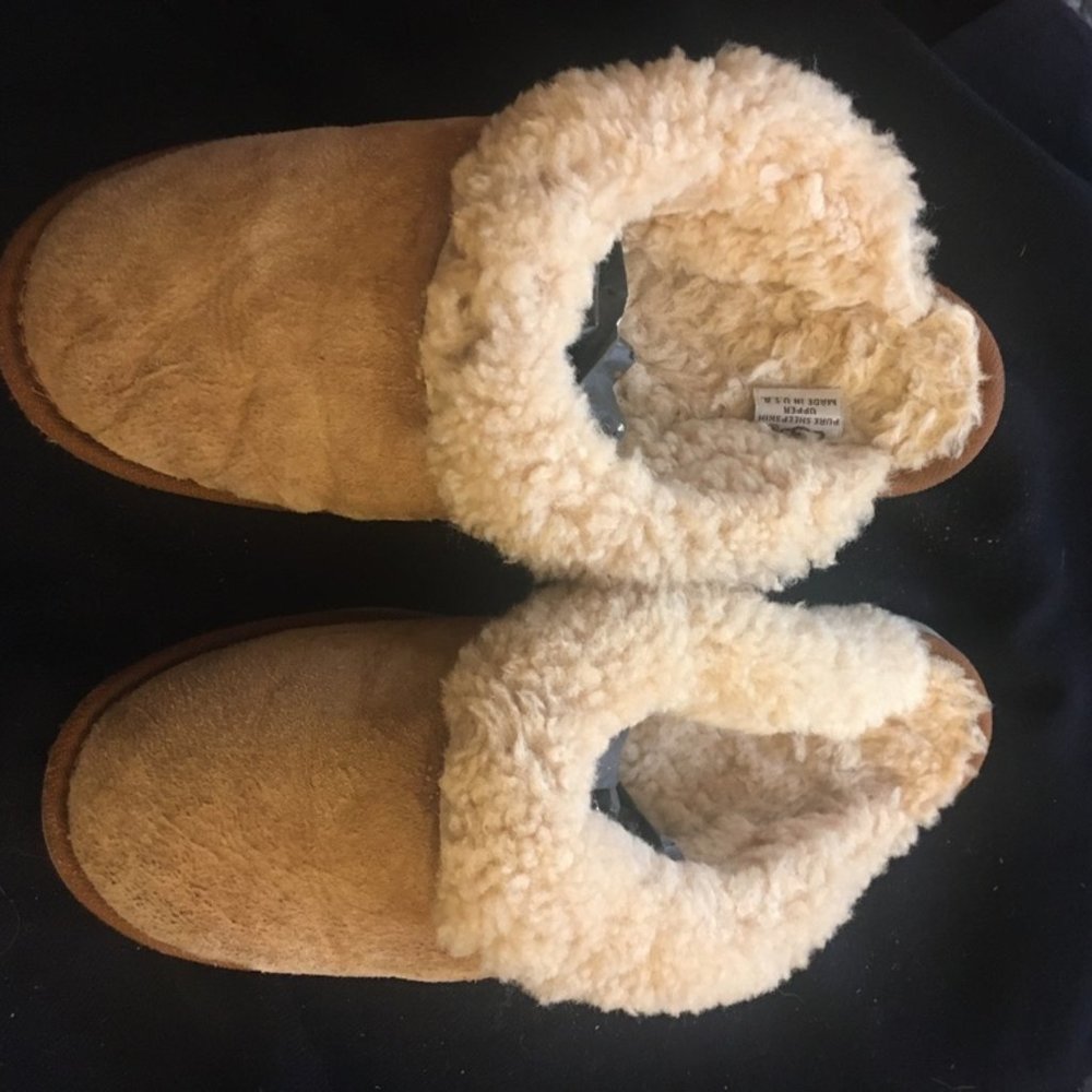 Ugg Sheepskin Scuffs, Barely Worn, Wm. Size 6.5 -… - image 3